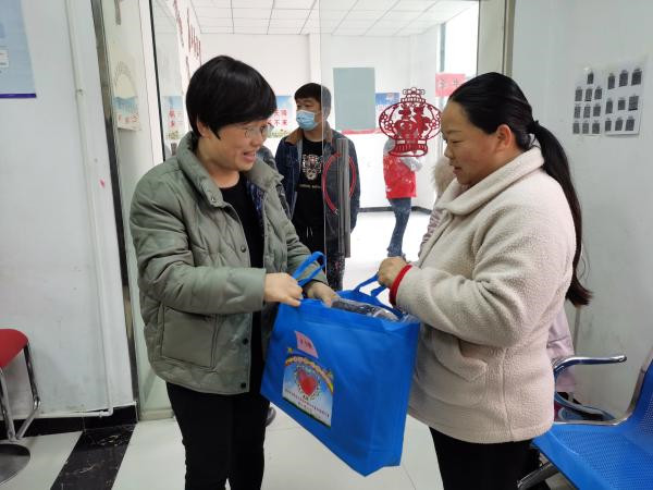 1614303545541468.jpg rB40qWA3ZwCAZrlLAACiHqJou68026.jpg