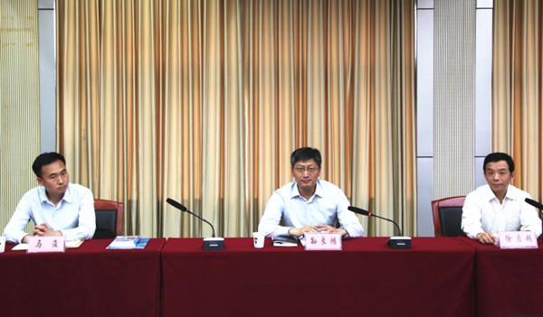 淮南市委常委、宣傳部部長孫良鴻調(diào)研城市管理工作