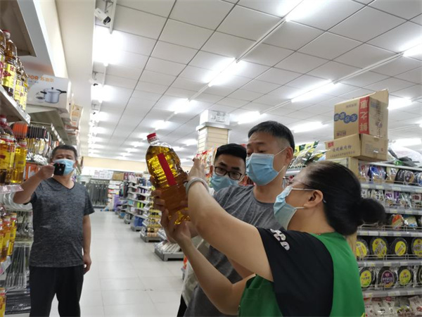 淮南市市場(chǎng)監(jiān)管綜合行政執(zhí)法支隊(duì)開(kāi)展農(nóng)村特殊食品執(zhí)法檢查