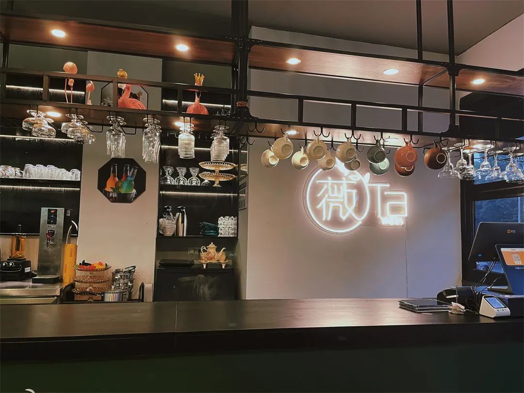 【隱藏在山南的小格調(diào)】露天花園餐廳~西餐、酒吧、下午茶......美好的夜晚從微醺開始