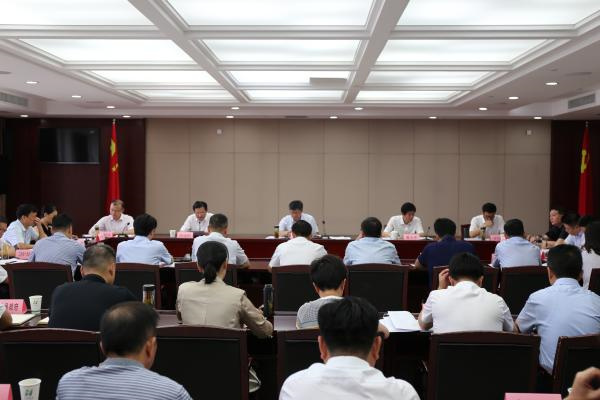 淮南市委常委、常務(wù)副市長(zhǎng)孫良鴻主持召開全市金融工作座談會(huì)