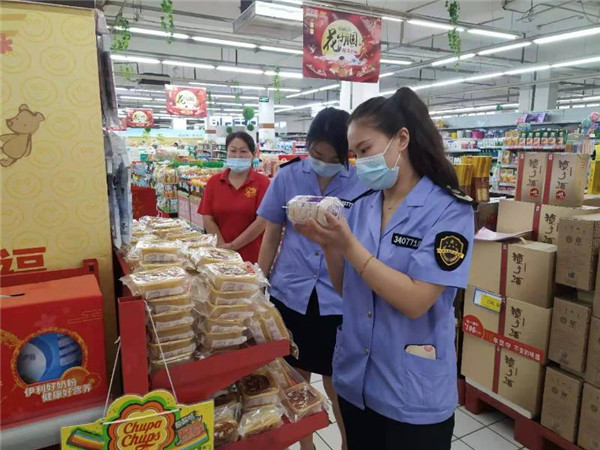 淮南市謝家集區(qū)市場監(jiān)管局開展“兩節(jié)”食品安全檢查工作