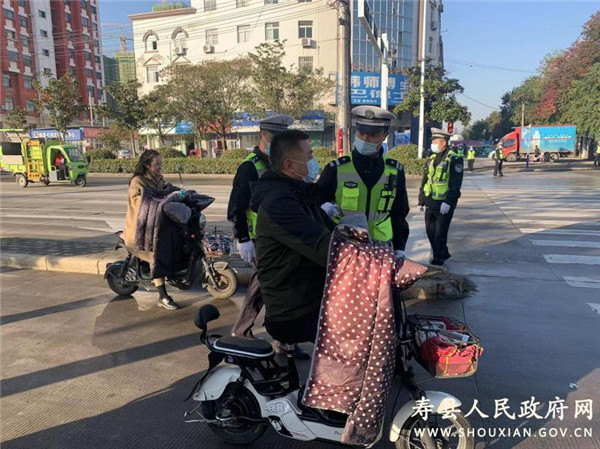 淮南壽縣公安局交通管理大隊(duì)開展文明創(chuàng)建集中整治行動