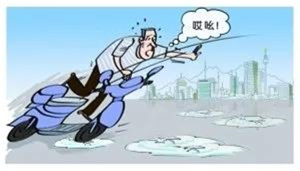 淮南壽縣一人因路面破損摔傷，起訴建筑公司，法院這樣判……