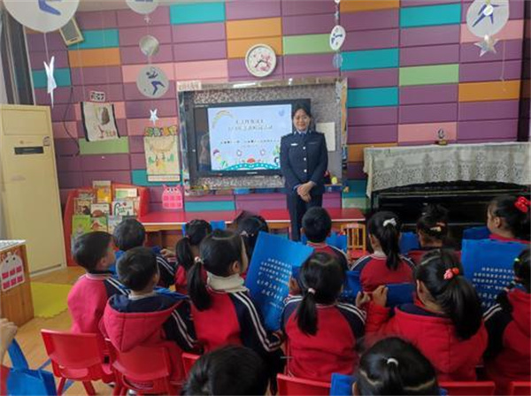 淮南市田家庵區(qū)：趣味普法寓教于樂 護佑孩子健康成長