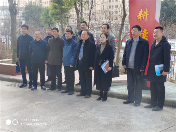 淮南：夯實校園安防基礎 提升校園安防質(zhì)效 ——市教體局召開校園安全暨安防建設工作現(xiàn)場會