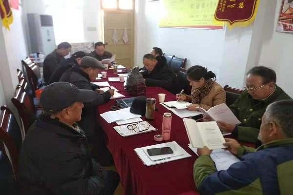 淮南市鳳臺(tái)縣：縣新四軍研究會(huì)學(xué)習(xí)貫徹黨的十九屆六中全會(huì)和全國(guó)老干部工作“雙先”表彰大會(huì)精神