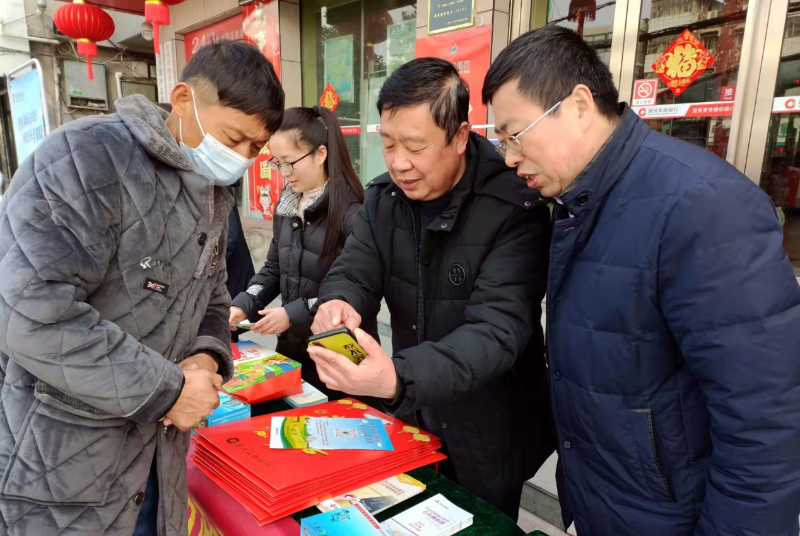 淮南市潘集區(qū)開展財政惠民惠農(nóng)補貼一卡通推廣應(yīng)用宣傳