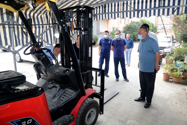 淮南市大通區(qū)委常委、常務(wù)副區(qū)長邵朝輝率隊開展安全生產(chǎn)、消防安全工作檢查