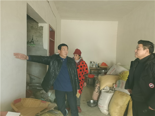 淮南市林業(yè)局開(kāi)展春節(jié)慰問(wèn)活動(dòng)