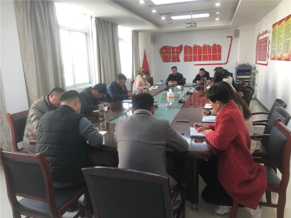 淮南潘集區(qū)生態(tài)環(huán)境分局傳達學習2021年全市生態(tài)環(huán)境保護工作暨 全面從嚴治黨工作會議精神