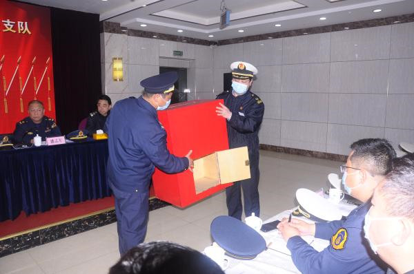 淮南市交通運輸綜合行政執(zhí)法支隊第一次黨員大會勝利召開