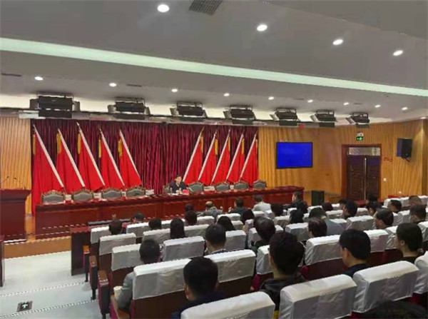 淮南：走進淮南師院 ---------市經(jīng)信局組織黨員干部開展黨史教育活動