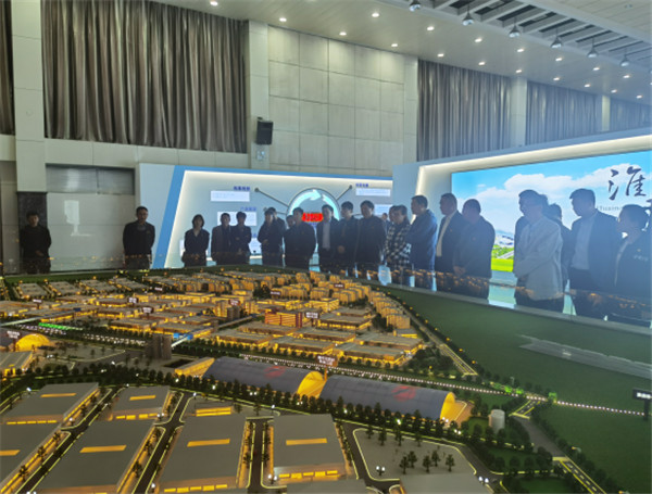 淮南：走進(jìn)潘一實(shí)業(yè)———市經(jīng)信局、潘一實(shí)業(yè)公司聯(lián)合開展學(xué)黨史心得交流研討活動(dòng)