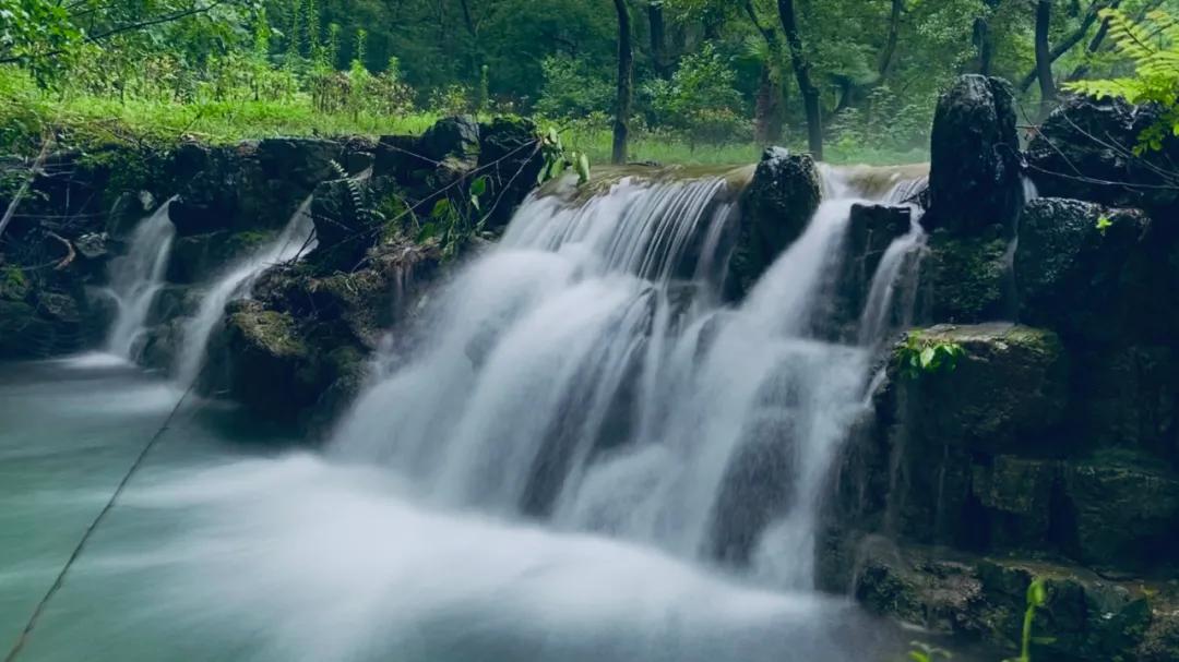 雨后的八公山，美成了一幅畫