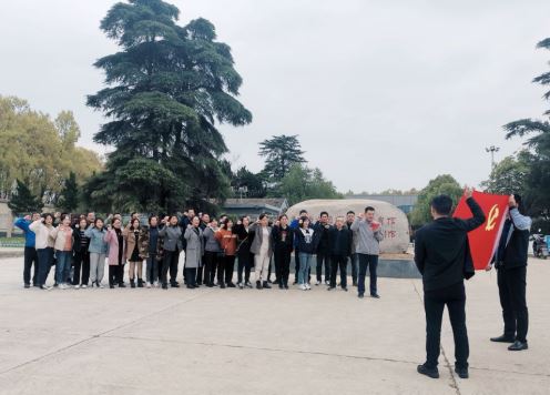 淮南市人社局開展“追憶革命歷史、弘揚愛國主義”主題黨日活動